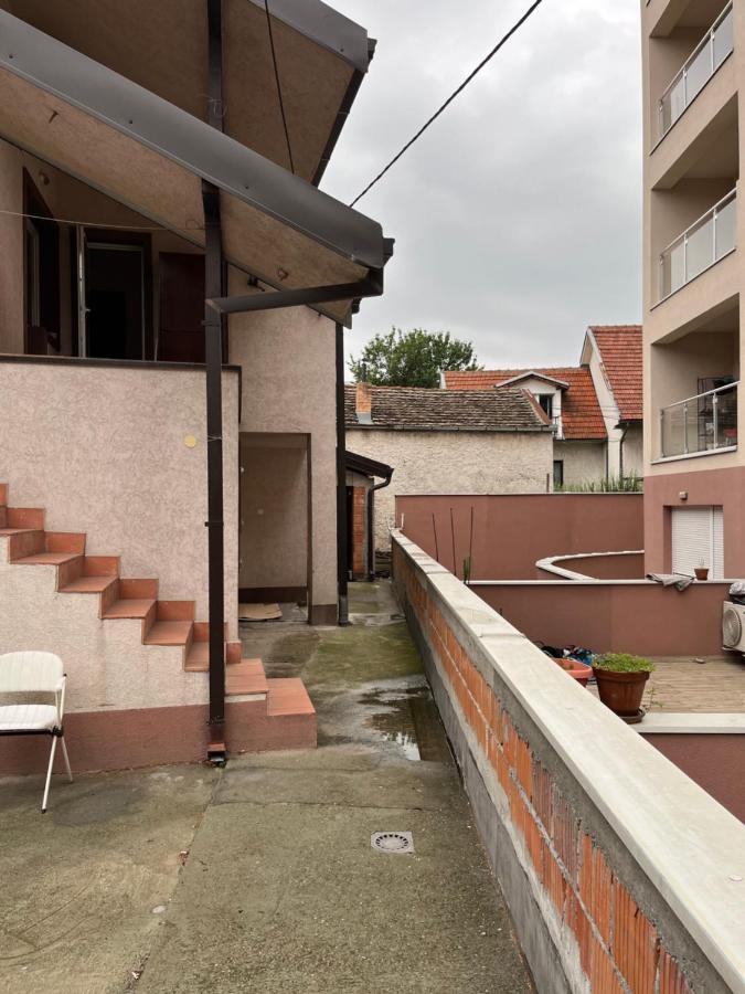 中华楼 - Belgrado Exterior foto